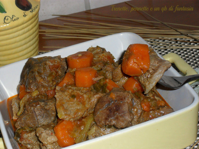 Spezzatino con sedano e carote