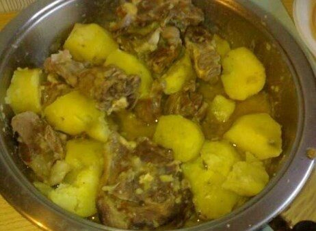 Spezzatino d’agnello con patate