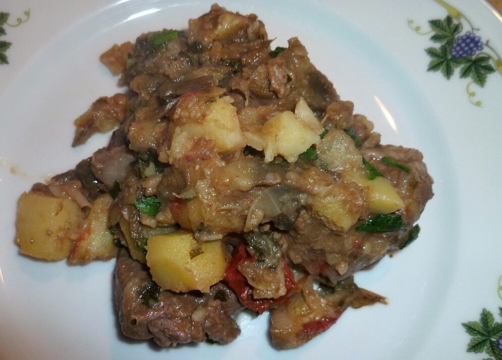 Spezzatino di agnello con cuori di carciofi