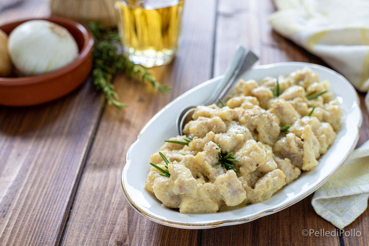 Spezzatino di pollo alla birra e senape