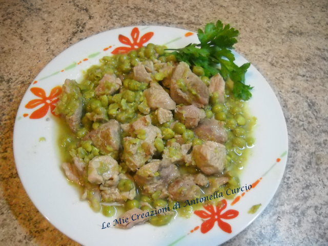 SPEZZATINO DI TACCHINO CON PISELLI