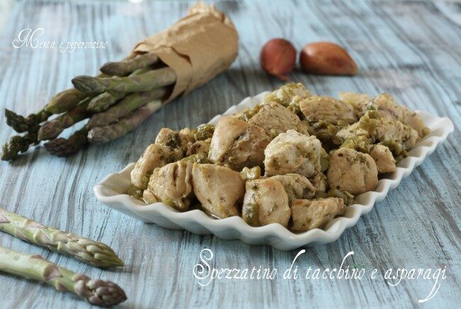 Spezzatino di tacchino e asparagi