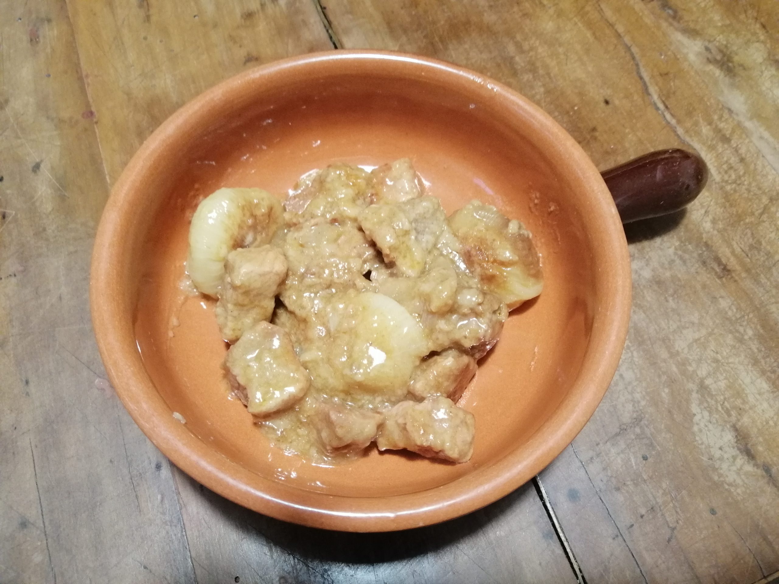 Spezzatino di vitello con cipolline boretane