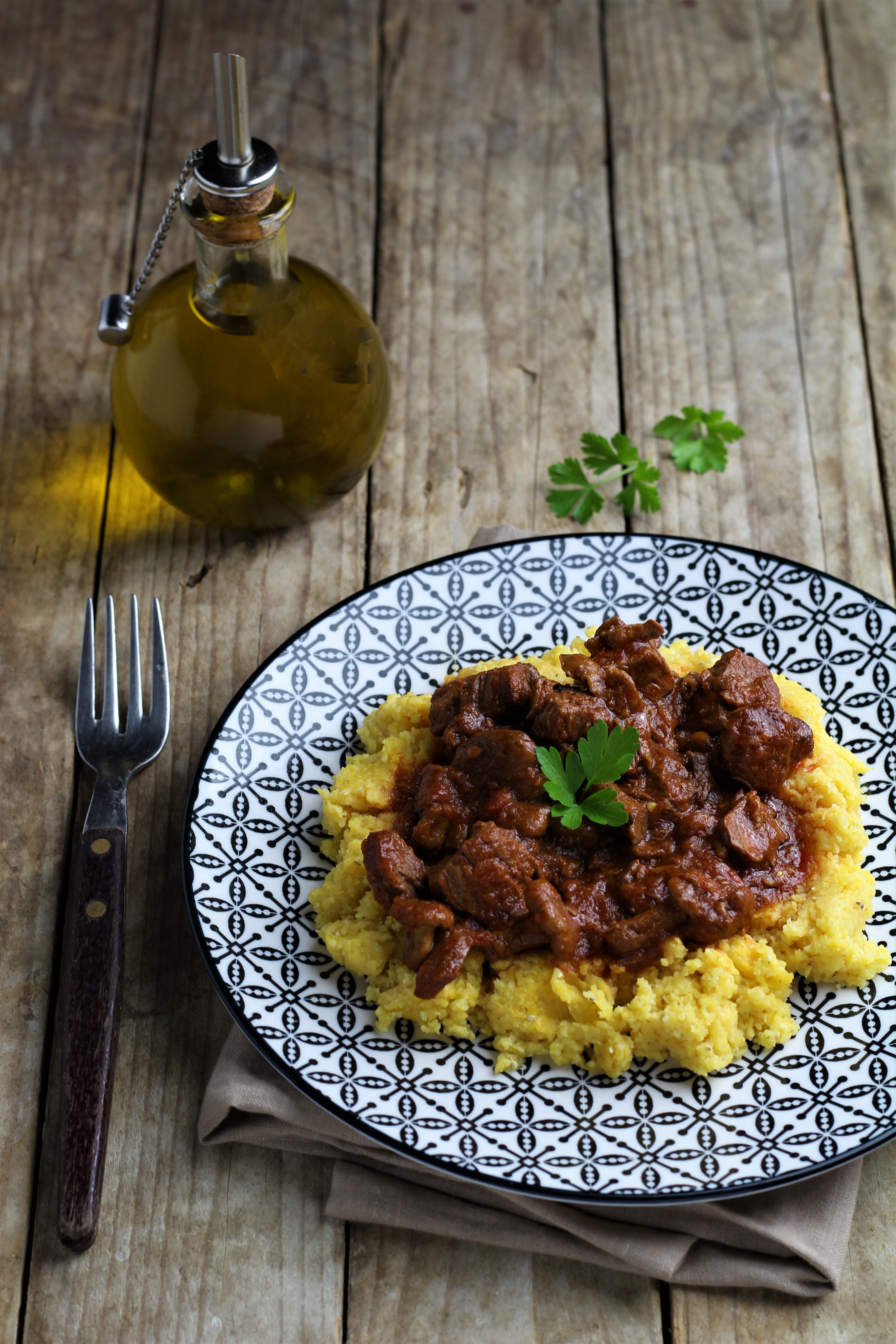 Spezzatino di vitello con i funghi finferli