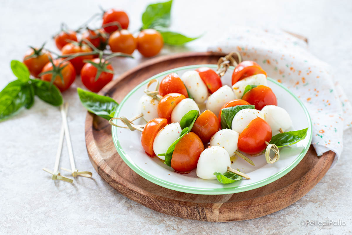 Spiedini di caprese
