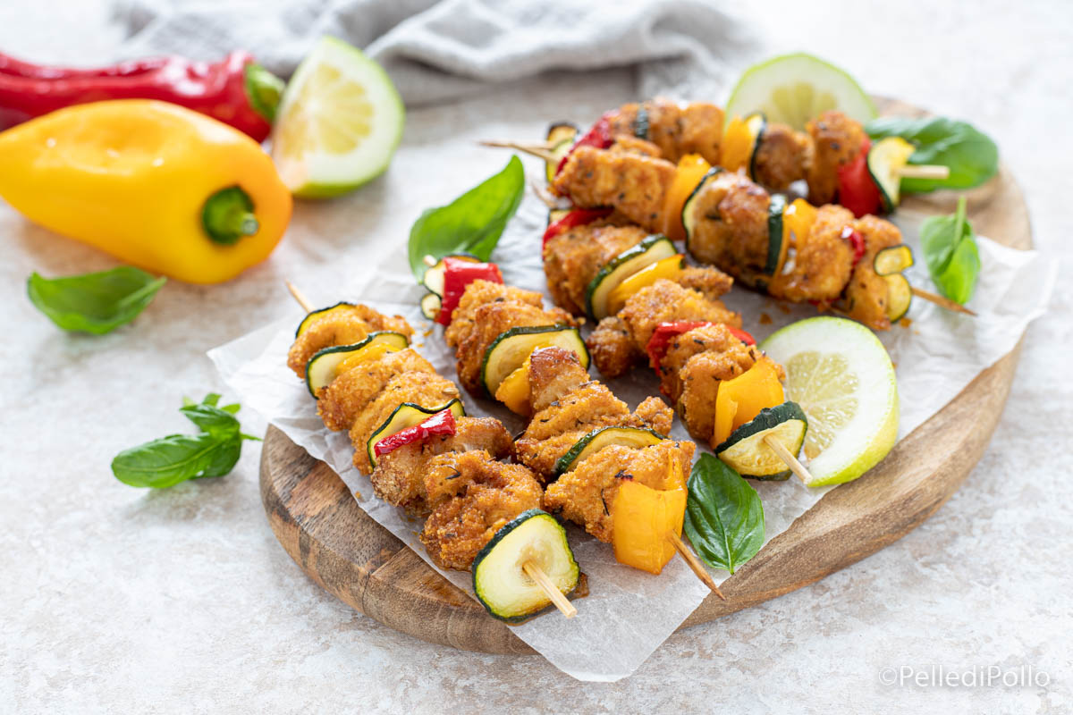 Spiedini di pollo alla paprika con verdure