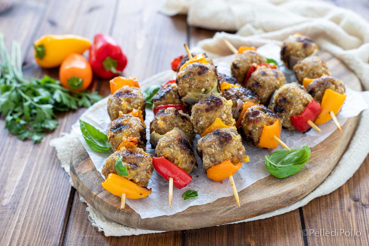 Spiedini di polpette alla griglia