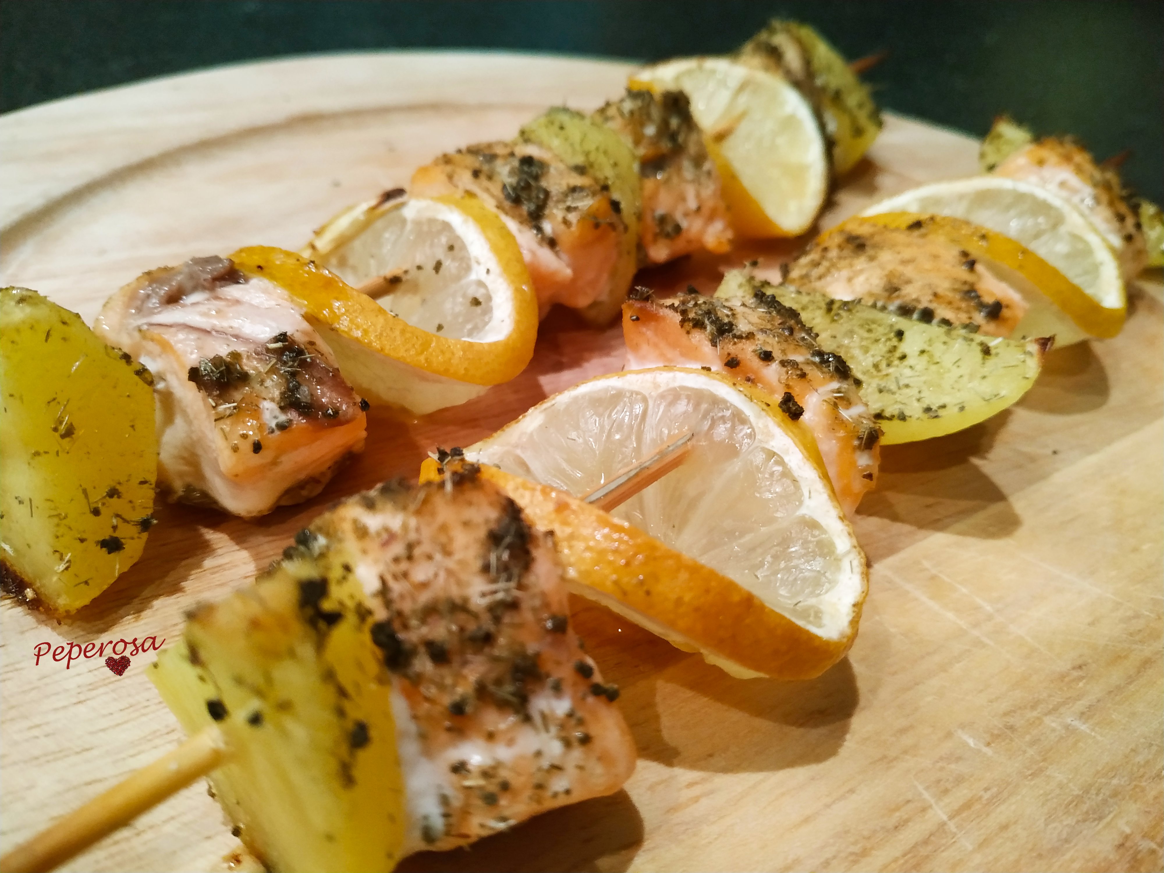 Spiedini di salmone al forno