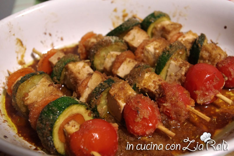 Spiedini vegetariani gratinati