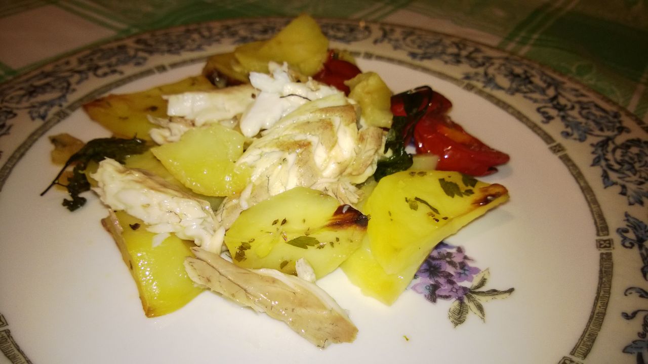 Spigola al forno alla marinara