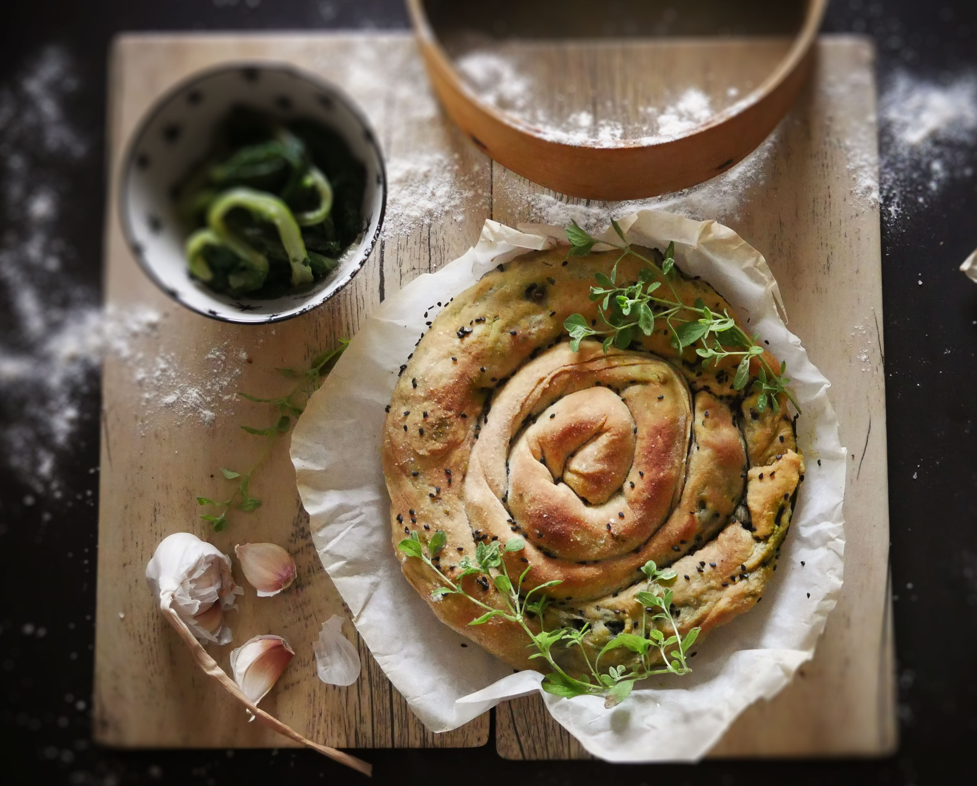 Spirale con farcia di bietole e cicorie