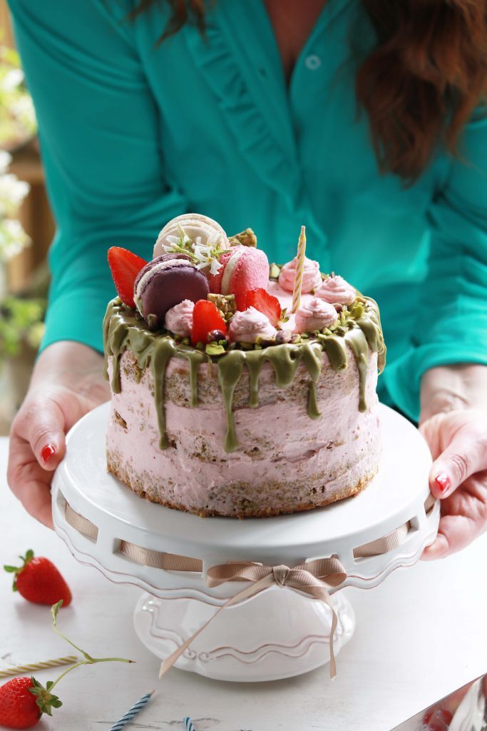 Sponge cake al pistacchio e fragole