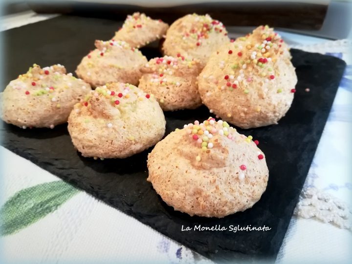Spumoncini al cocco senza glutine