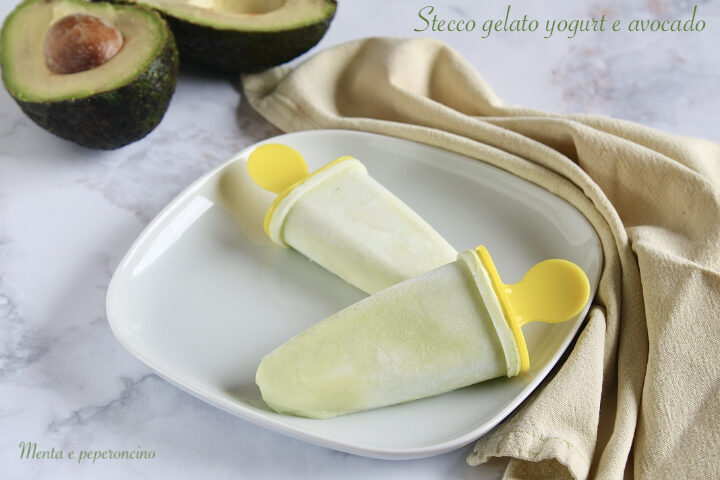 Stecco gelato yogurt e avocado