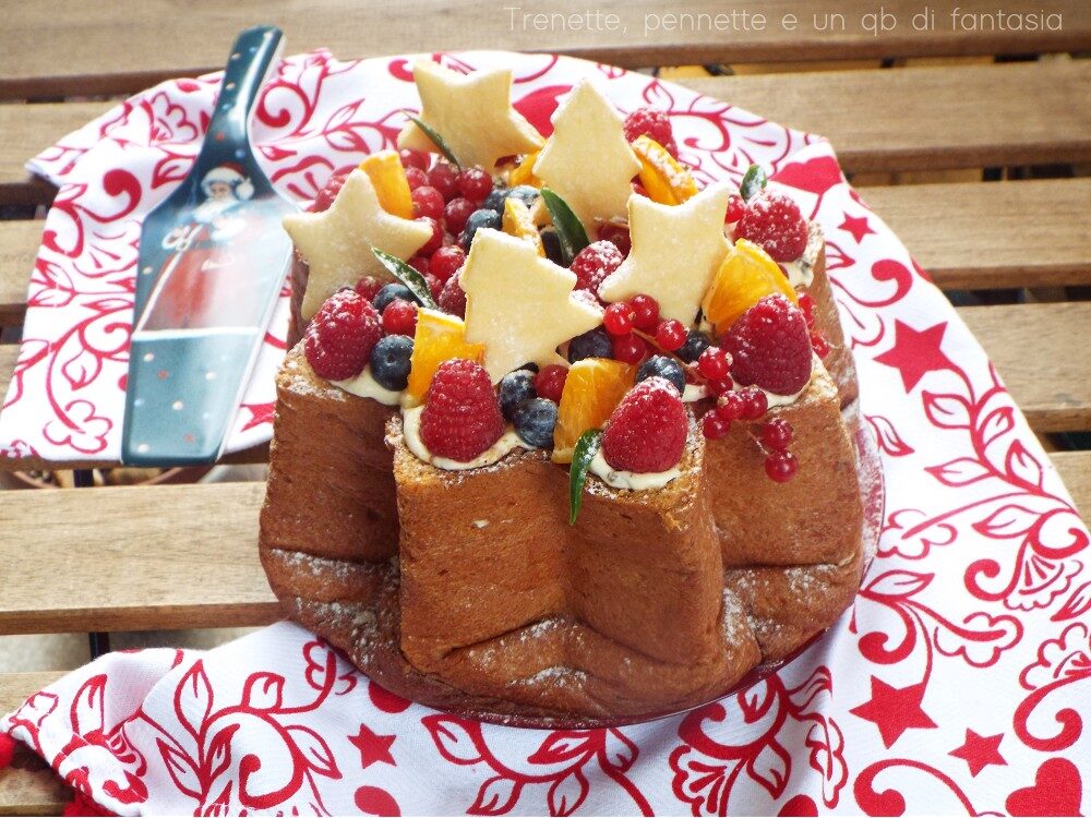 Stella di pandoro con crema al mascarpone