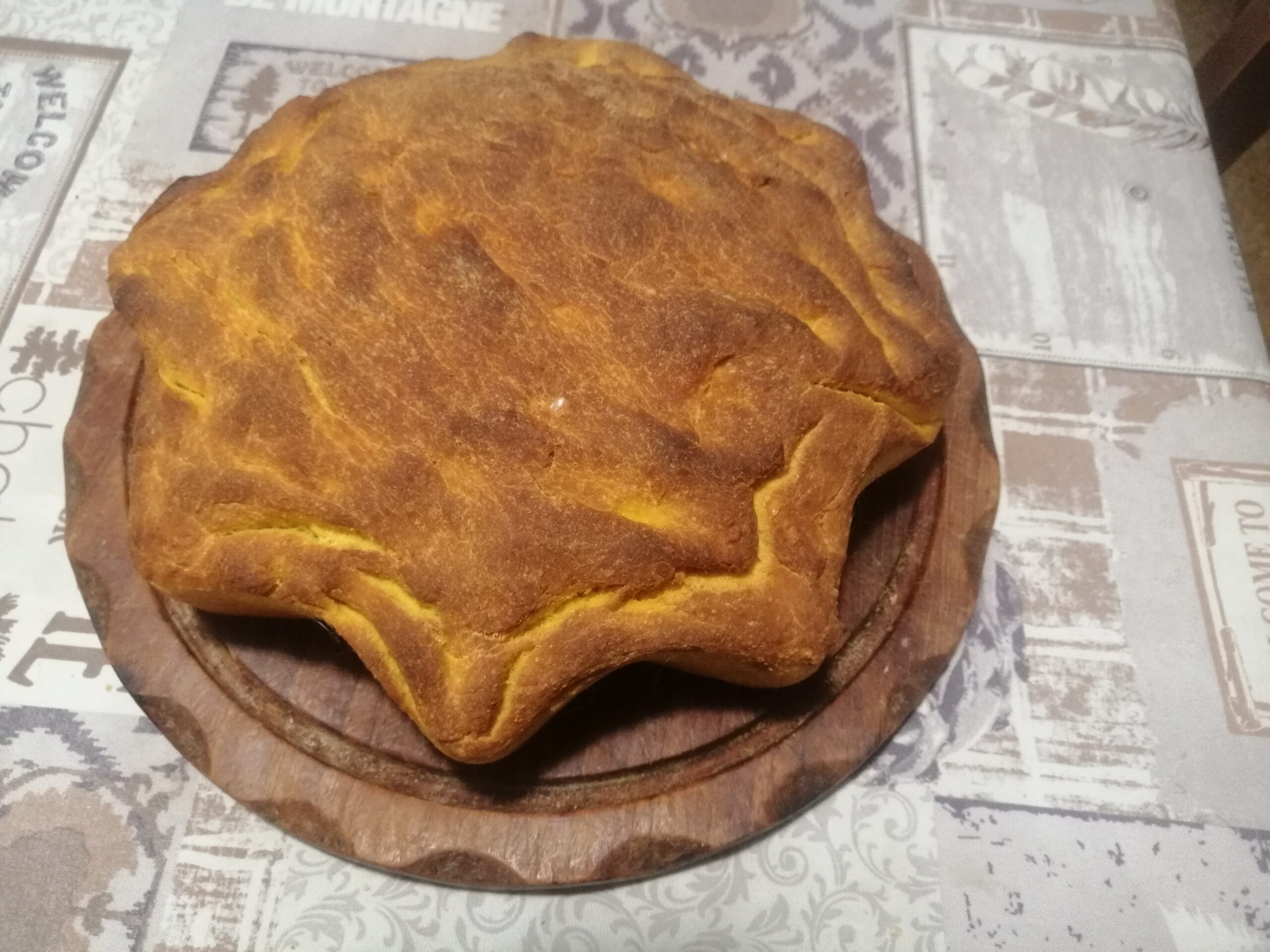 Stella di pane alla curcuma