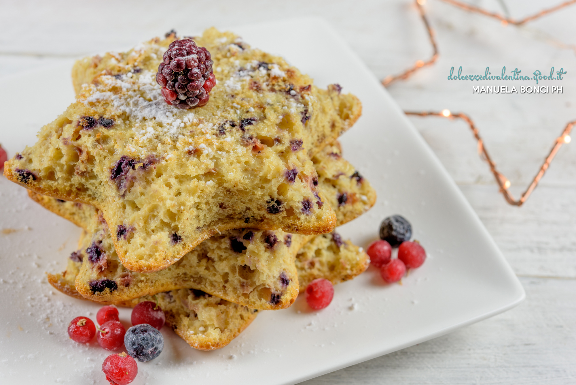 Stelline di yogurt con frutti rossi