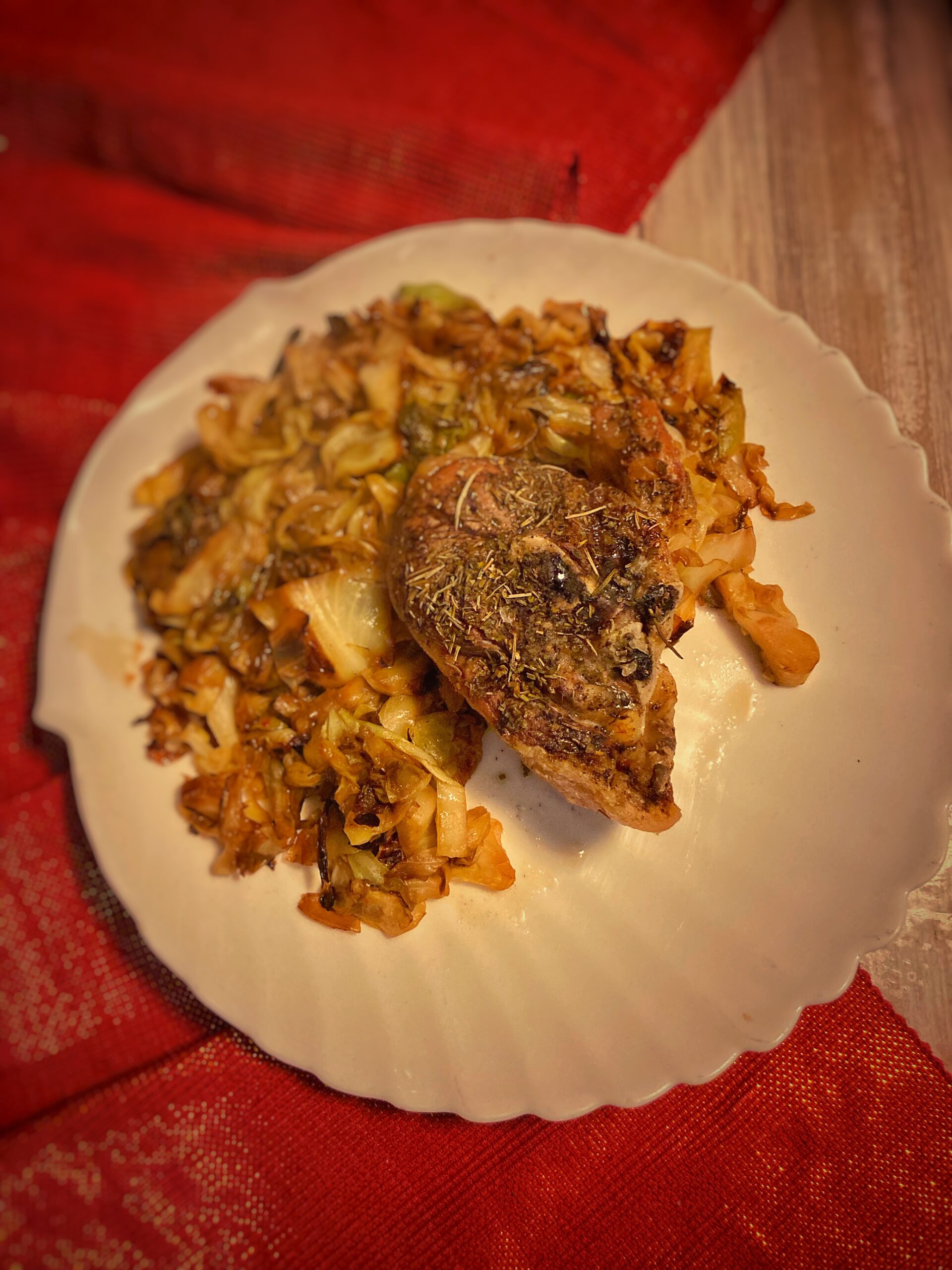 Stinco di agnello con lattuga