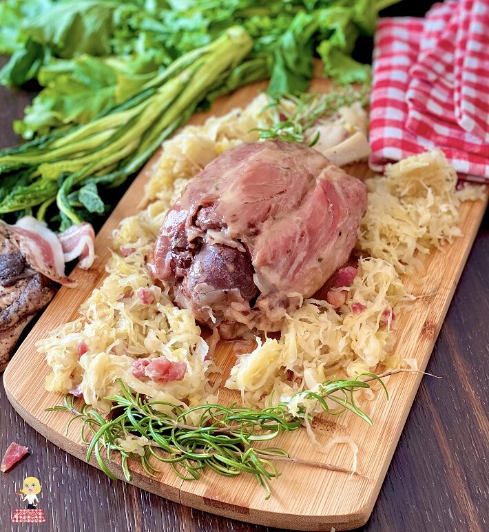 Stinco di maiale al forno con crauti