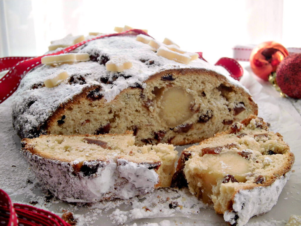 Stollen o christstollen al marzapane