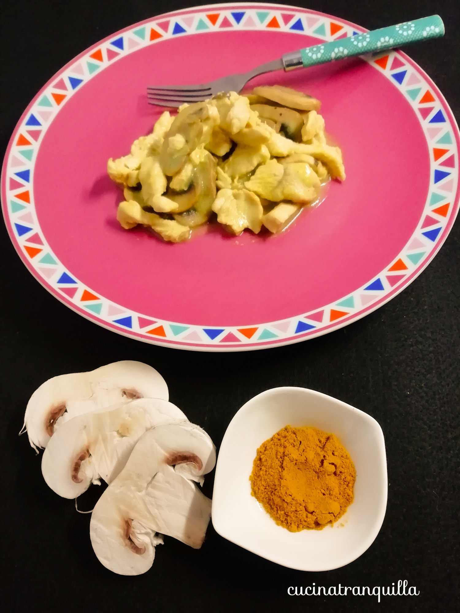 Straccetti di pollo al curry con funghi