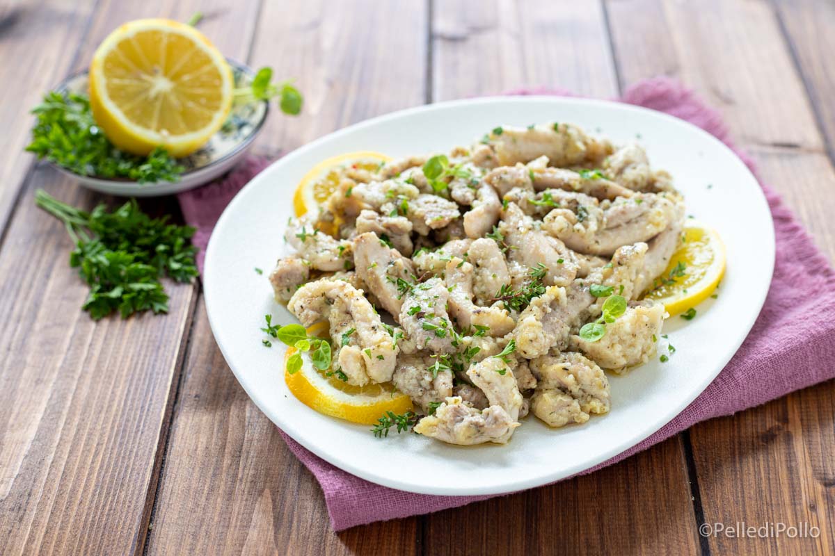 Straccetti di pollo alle erbe aromatiche e limone