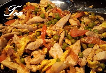 Straccetti di Pollo con Verdure alla salsa di Soia
