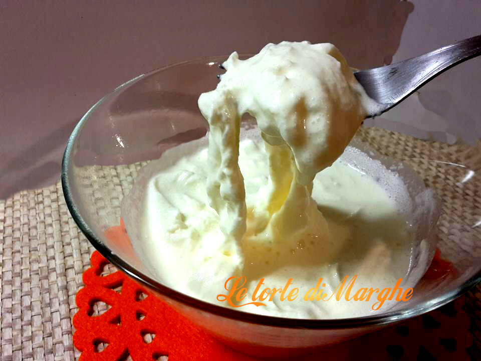 Stracciatella di mozzarella fatto in casa
