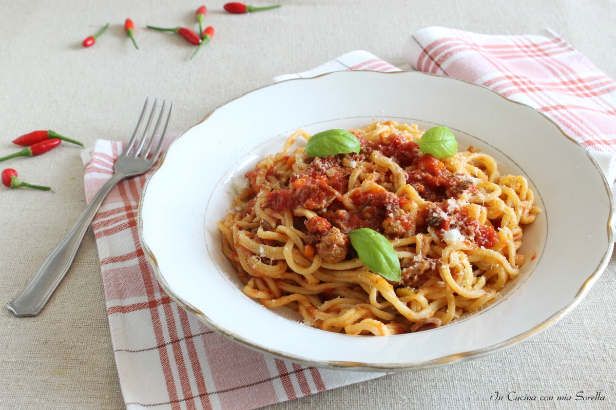 Strangozzi al ragù di salsiccia