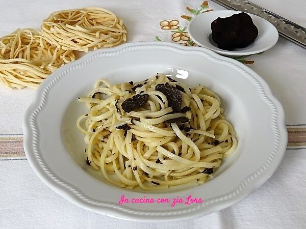 Strangozzi al tartufo ricetta tipica dell’umbria