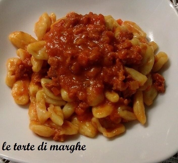 Strascinati fatti in casa con involtini.