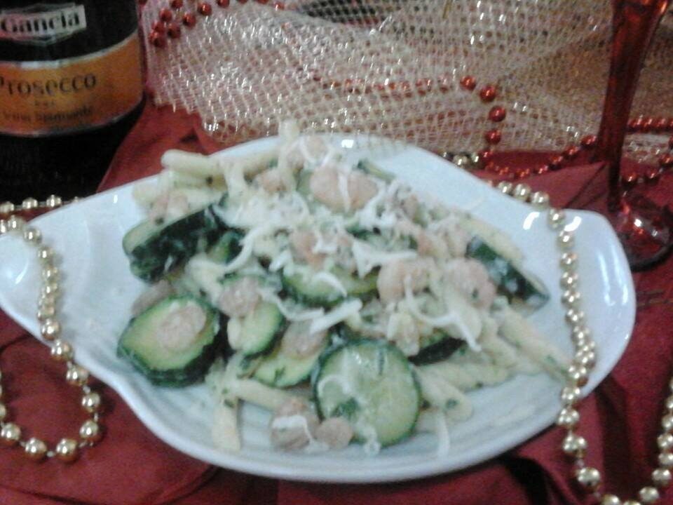 Strozzapreti con zucchine e gamberetti