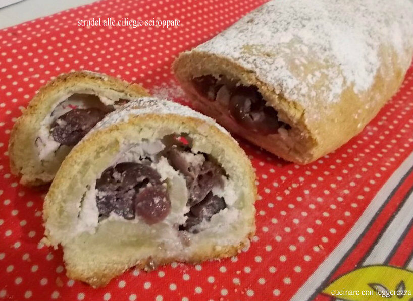 Strudel alle ciliegie sciroppate
