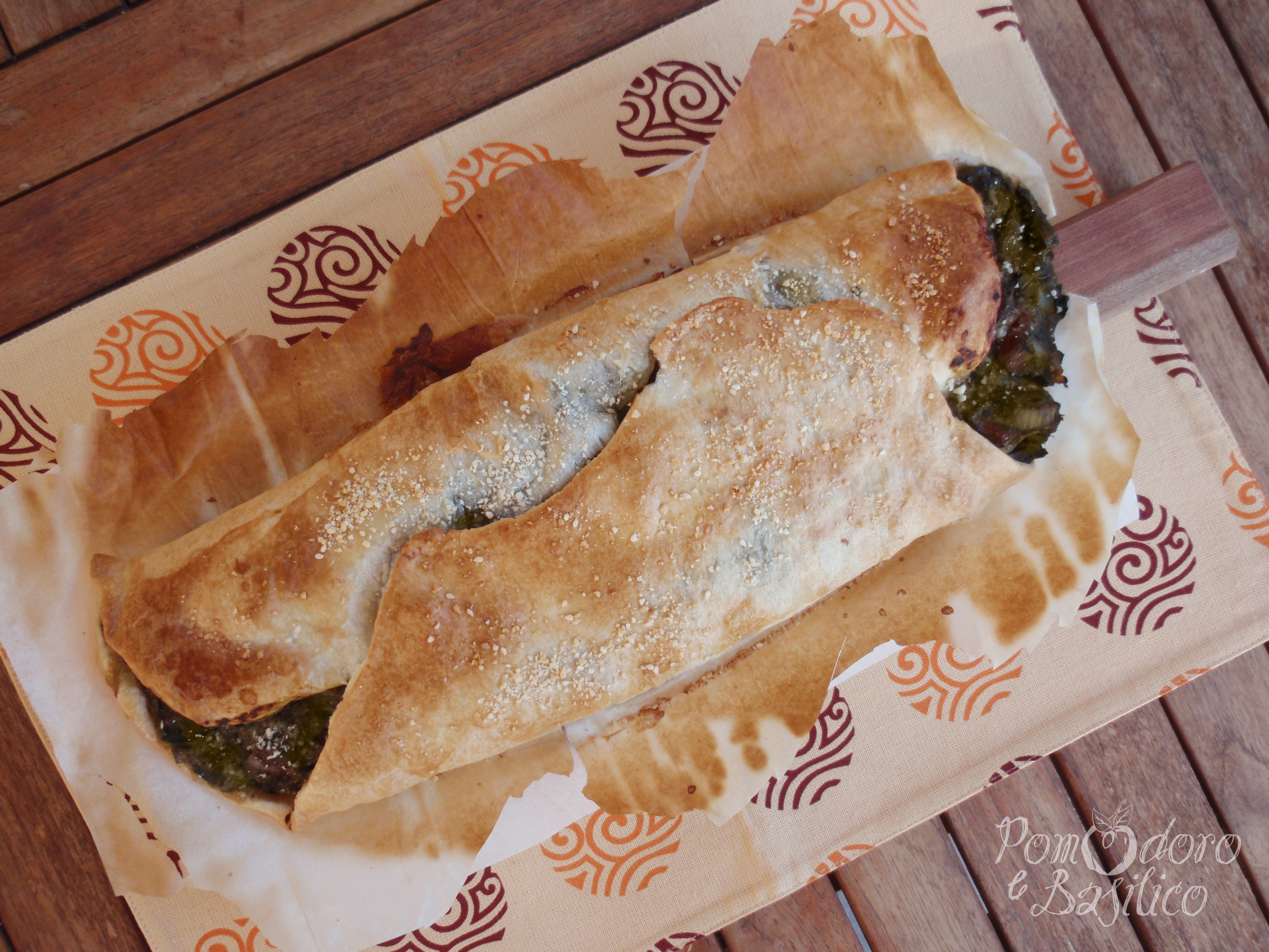 Strudel di biete e funghi