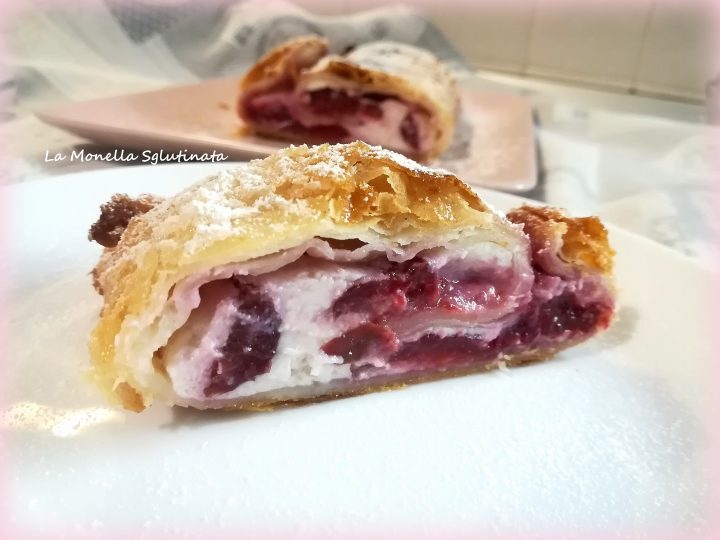 Strudel di ciliegie e ricotta senza glutine