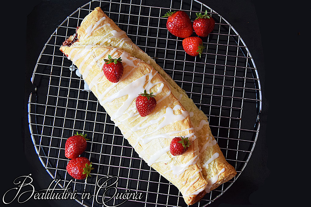 Strudel di frutti rossi e formaggio