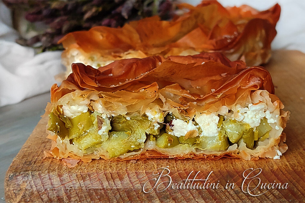 Strudel di pasta fillo con asparagi, patate e feta