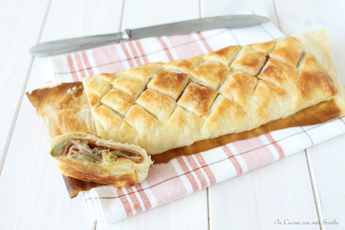 Strudel salato con prosciutto e carciofi