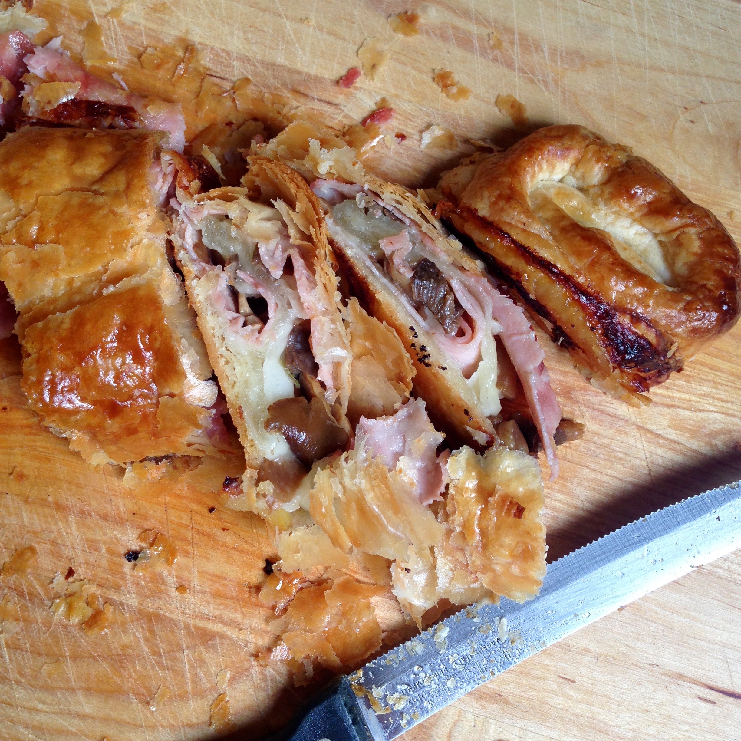 Strudel salato prosciutto e funghi