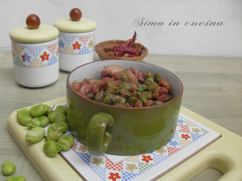 Stufato di fave fresche con pancetta