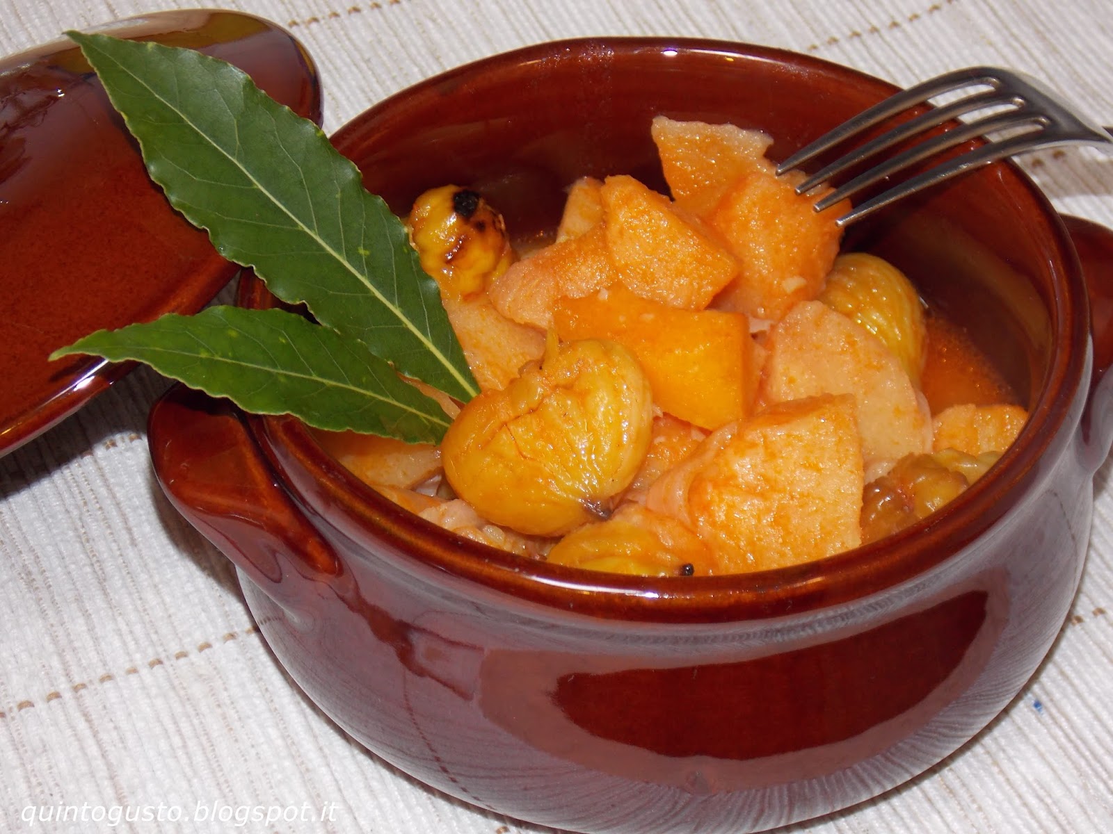 Stufato di mele cotogne e caldarroste