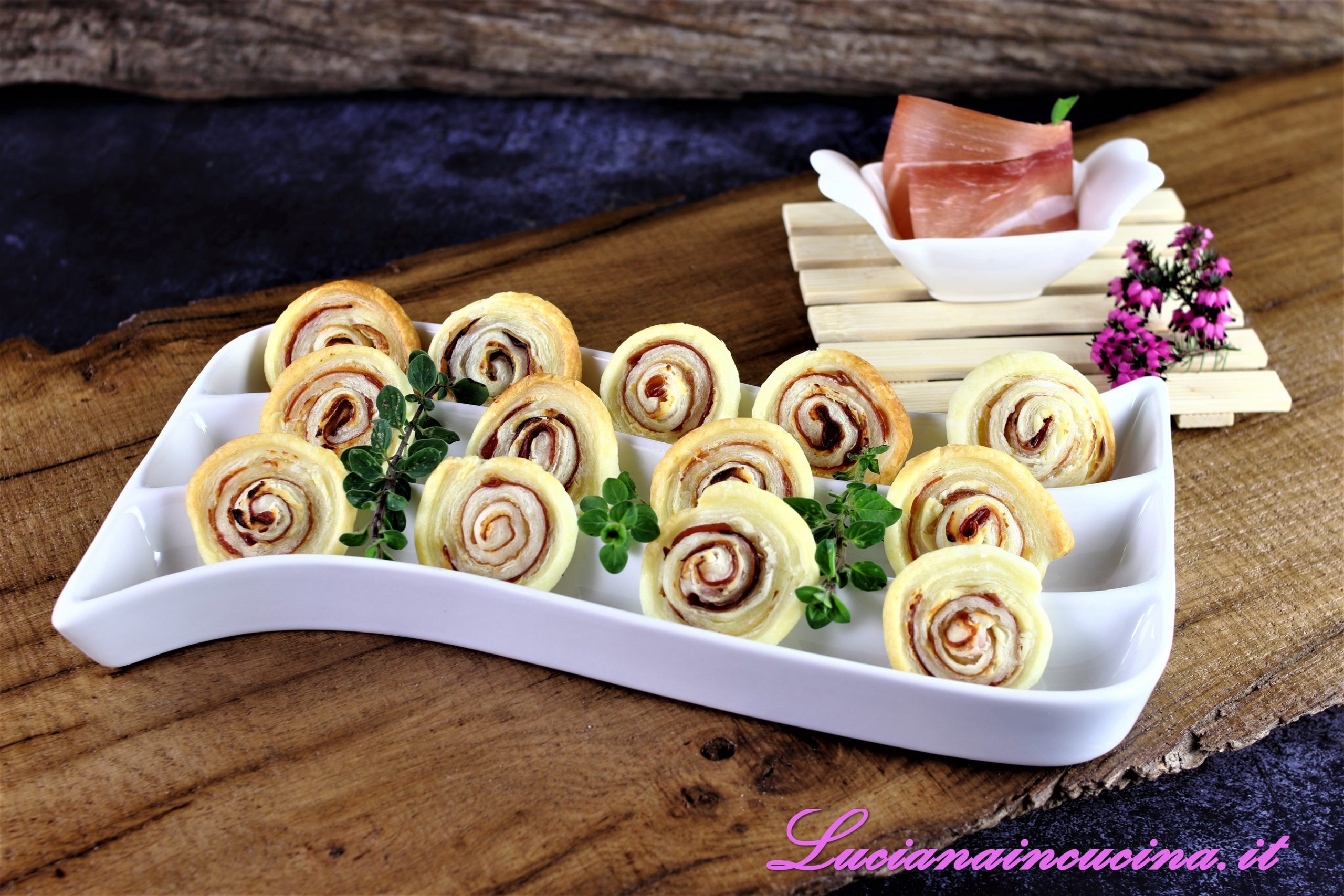 Stuzzichini di pasta sfoglia