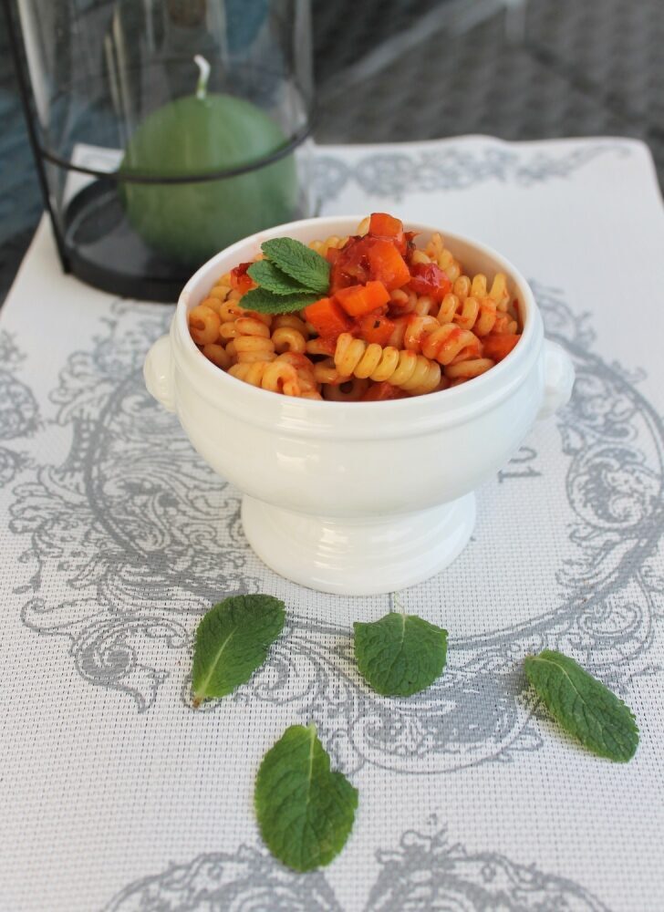 Sugo al pomodoro carote, zenzero e menta
