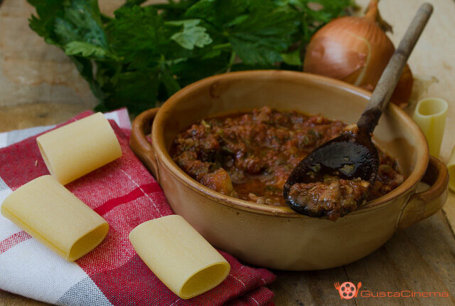 Sugo di pomodoro al vino rosso
