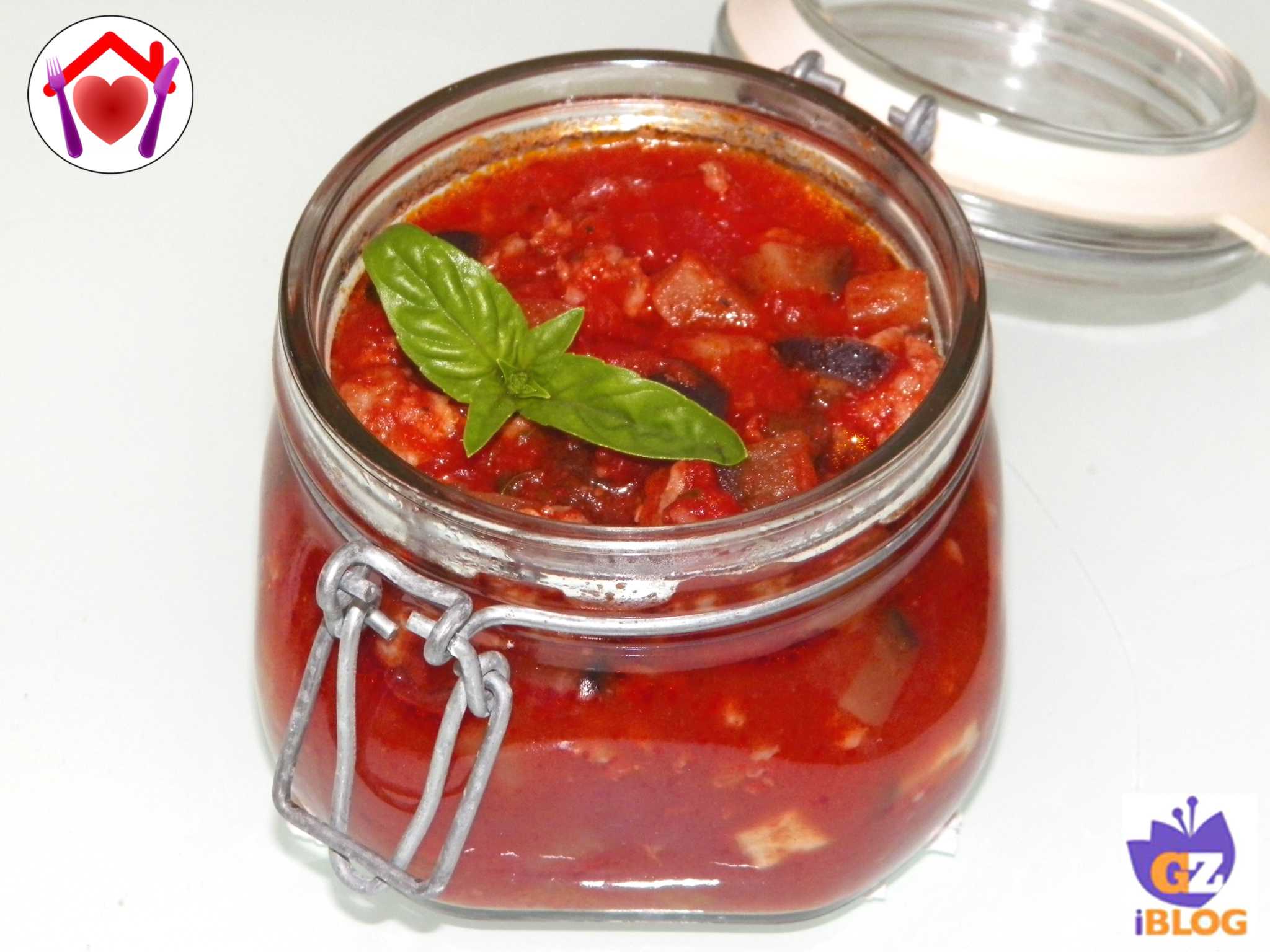 Sugo di salsiccia e melanzane al microonde