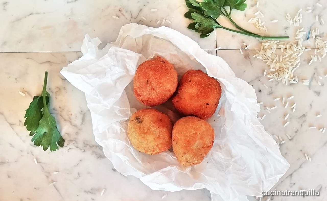 Supplì di riso, funghi e stracchino