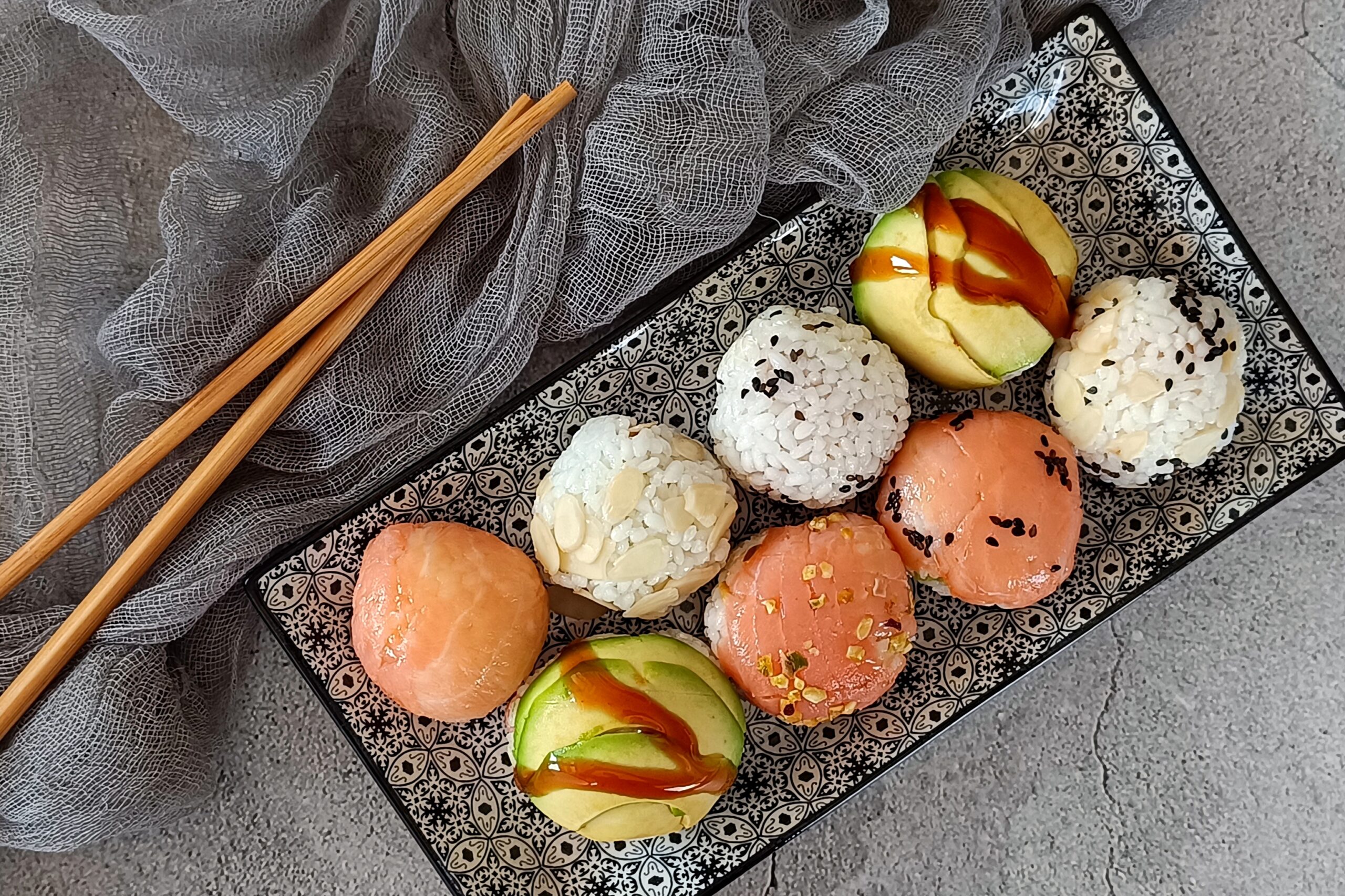 Sushi ball