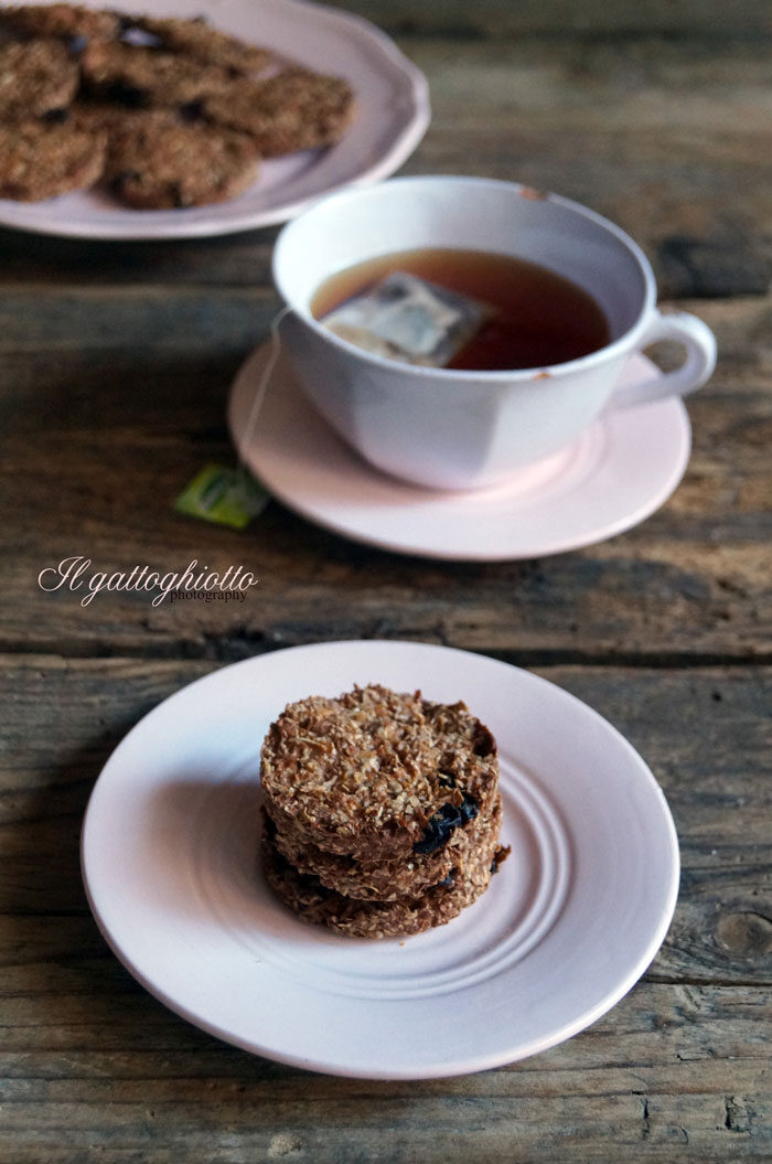 Sweet friday: biscotti alla crusca e latte di mandorle