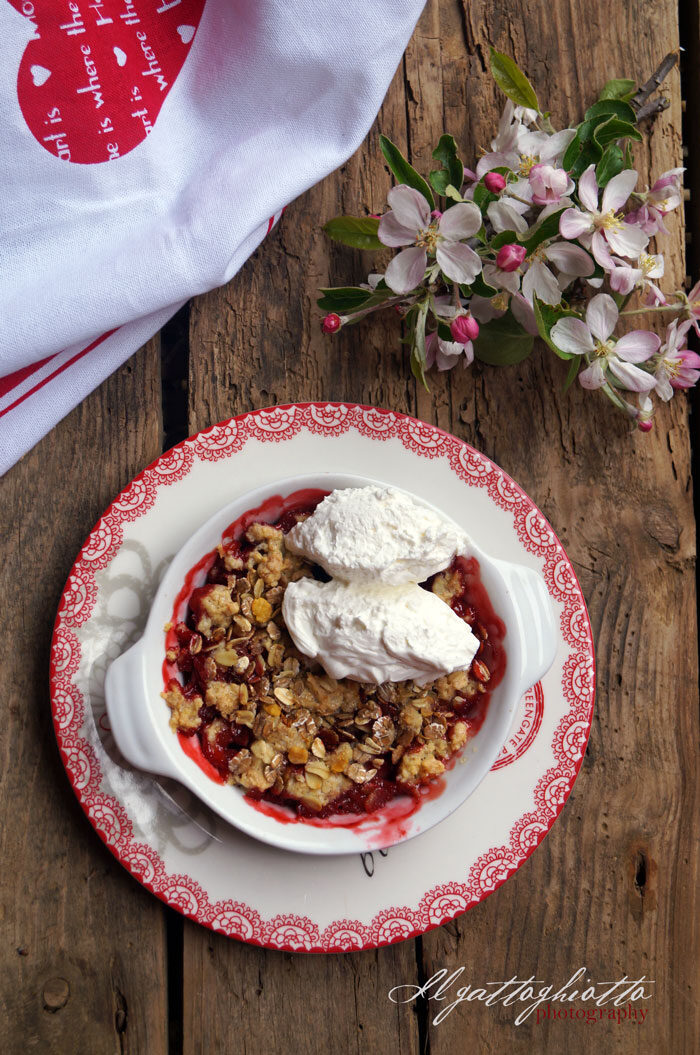 Sweet friday: Crumble di fragole e fiocchi di avena