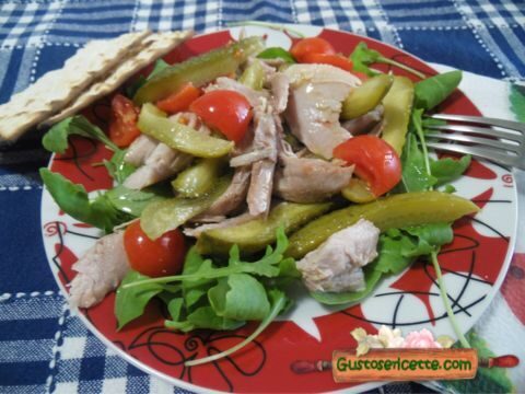 Tacchino freddo con cetriolini sott’aceto